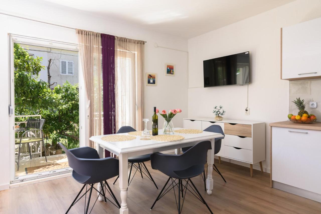 Apartments Mare Трогир Экстерьер фото