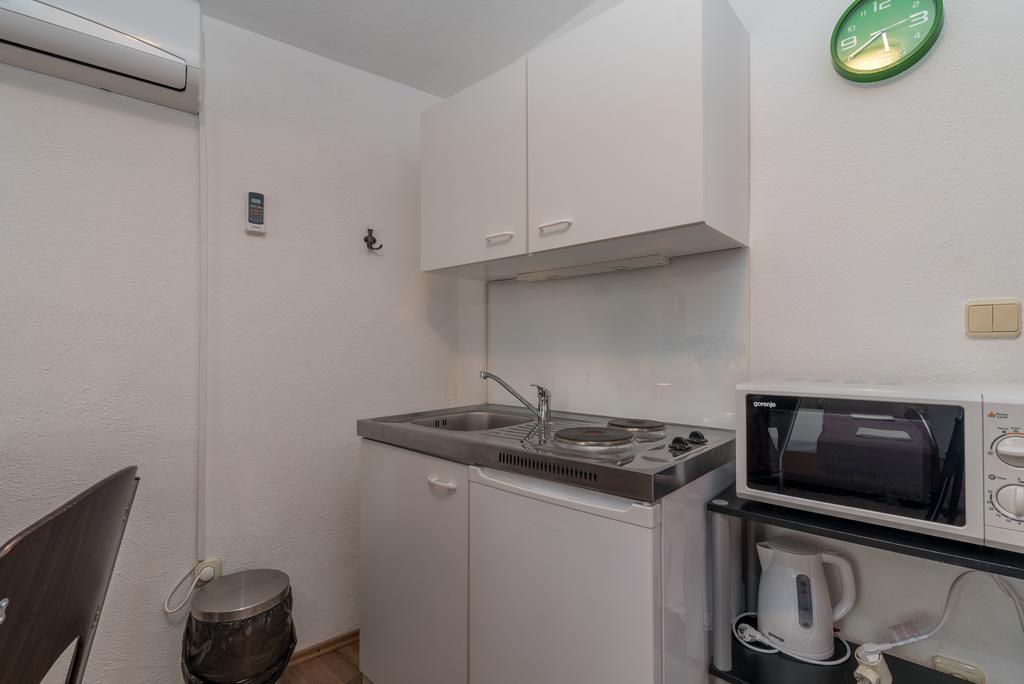 Apartments Mare Трогир Экстерьер фото